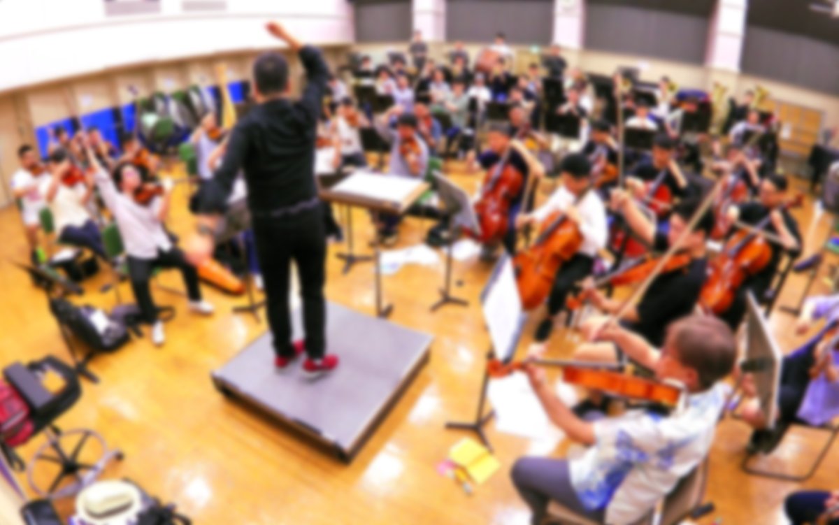 【本番まであと１７日‼️】Orchestra EROICA第10回記念定期演奏会まであと１７日となりました。リハーサルもあと一回を残すのみとなり、演奏にも気合が入ってきています😁
入場にはチケットが必要となりますので、下記サイトより是非お求めください🙇