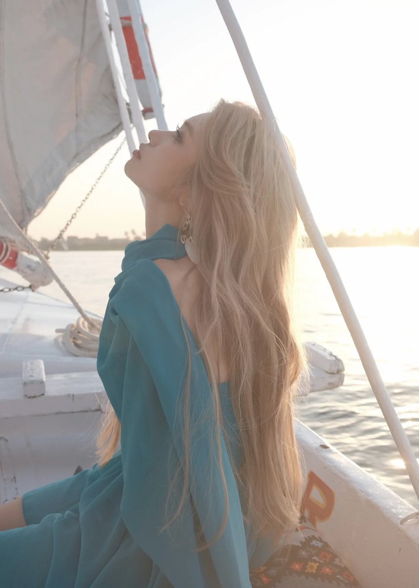 ⠀ 

                #SelfieDay_LoveIsland
has arrived and of course I’ll happily had to join while posing on a boat. 

                       Pictures taken by @flora_spamz