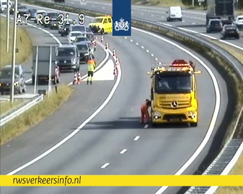 We zijn klaar met de afhandeling op de #A7 bij Hoorn. Alle rijstroken zijn weer vrijgegeven en de auto is geborgen. De vertraging richting Amsterdam bedraagt nog een half uur, maar zal snel afnemen.