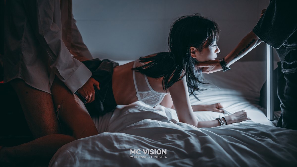 【想问很久了】
你们会跟客户或者模特发生关系吗？
诚实点

抄送
@SexytoBaby    @SexytoLady 
@SexytoDoll      @SexytoGirl https://t.co/Uucb3rU96L