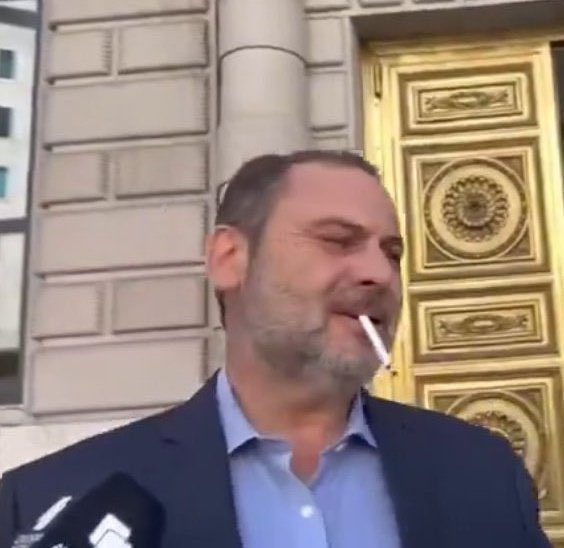 Ábalos amenaza con más wasaps: “Siempre puede haber más. En ese disco duro hay conversaciones desde 2016”