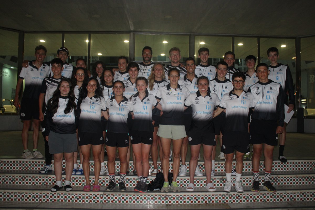 Inforhouse (@inforhousesl) on Twitter photo Qué fin de semana do noso <a href="/triinforhouse/">Triatlon Inforhouse Santiago🦓</a> en Roquetas!!! Qué orgullosxs estamos de vos!!! 💙🦓 Mais aló dos grandes postos obtidos, sodes un exemplo de deportividade e equipo. Os valores que nos representan.
#forzacebras #somosInforhouse #máscercadeTI Qué fin de semana do noso <a href="/triinforhouse/">Triatlon Inforhouse Santiago🦓</a> en Roquetas!!! Qué orgullosxs estamos de vos!!! 💙🦓 Mais aló dos grandes postos obtidos, sodes un exemplo de deportividade e equipo. Os valores que nos representan.
#forzacebras #somosInforhouse #máscercadeTI