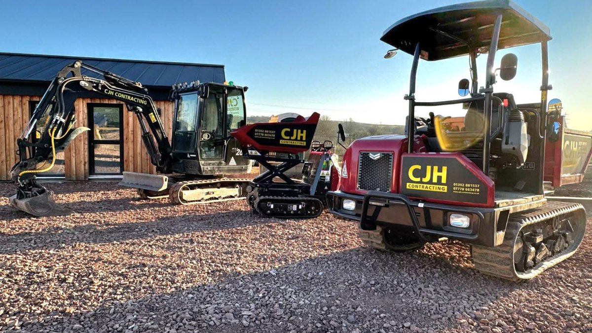 Three is the Magic Number for CJH with Yanmar CE trio

earthmoversmagazine.co.uk/digger-man/vie…

#compactequipment #diggers #dumper #diggermanblog #earthmovers #excavator #machineserve #yanmar