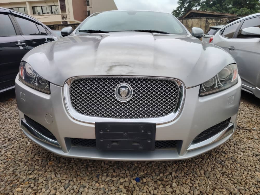 car247ng's tweet photo. 🔥🚨Cash and carry 🚨🔥
Brand: Jaguar 
Make:XF
Year:2014
Condition: Foreign Used with fully paid custom duty
Price:20,000,000
Location: Abuja https://t.co/jMAVtDB964