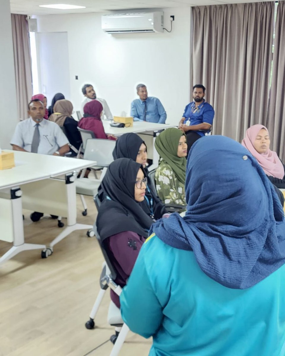 hrcmv's tweet image. Whistleblower Protection Unit (WBPU) has conducted an awareness session on Whistleblower Protection Law at Hdh. Kulhudhuffushi.

#RightsAwareness #WhistleblowerProtection