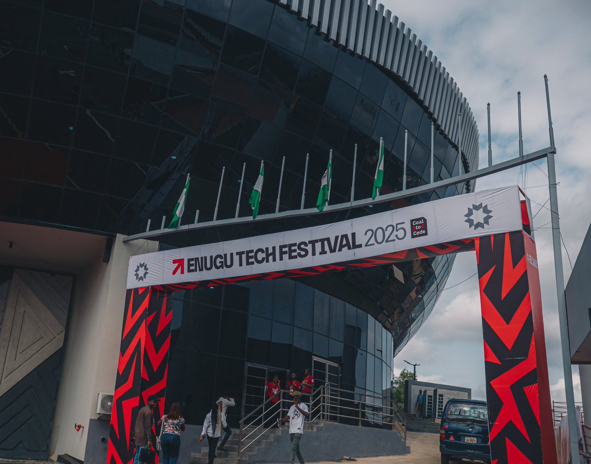 zendtraxhq's tweet image. 💥 What a week at @Enugu_techfest 

Here&apos;s what we achieved:
✅ 200+ business leads
✅ 80+ live demos of our ERP
✅ Countless insights from operators across logistics, retail &amp;amp; FMCG
We’re not just building tools —we’re building infrastructure for businesses. #SupplyChainTech #ERP