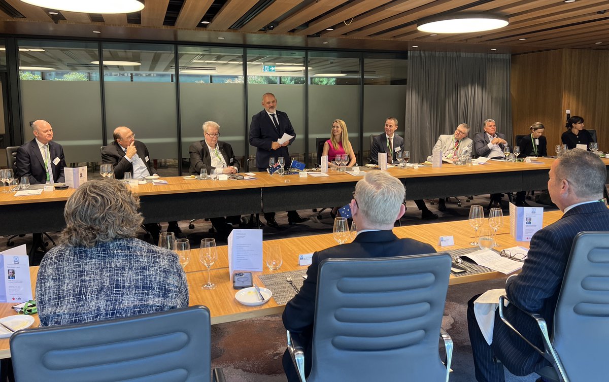 European Australian Business Council (EABC) (@eurausbiz) on Twitter photo Pleased to host <a href="/AmbPAImbert/">Pierre-André Imbert</a> for a discussion on strong and enduring 🇫🇷&🇪🇺&🇦🇺 ties and opportunities to deepen cooperation and strengthen economic resilience, including through an 🇦🇺&🇪🇺 FTA, 🇦🇺 joining #HorizonEurope & building sovereign supply chains. Pleased to host <a href="/AmbPAImbert/">Pierre-André Imbert</a> for a discussion on strong and enduring 🇫🇷&🇪🇺&🇦🇺 ties and opportunities to deepen cooperation and strengthen economic resilience, including through an 🇦🇺&🇪🇺 FTA, 🇦🇺 joining #HorizonEurope & building sovereign supply chains.