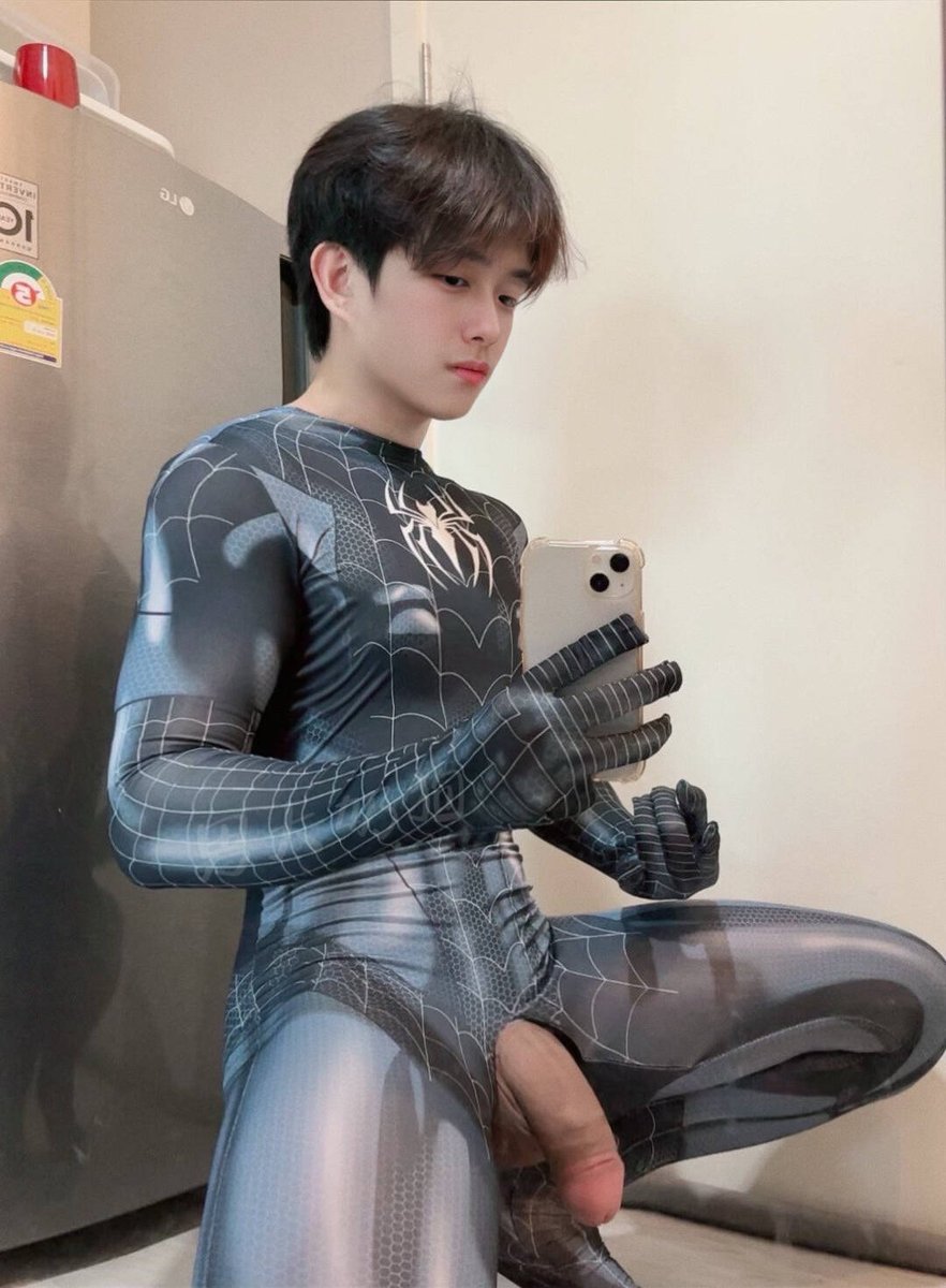 充满正义感的男大，你需要被我的大鸡吧拯救吗。喜欢成熟正经反差的哥哥，快来约我填满你骚逼…