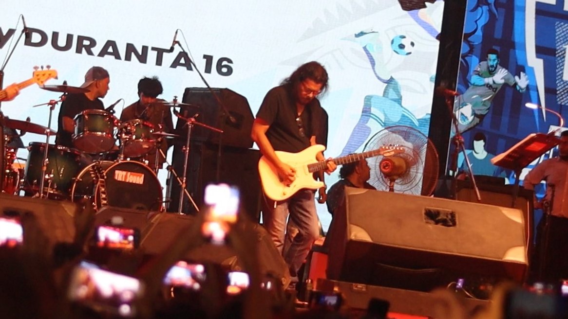 টাঙ্গাইলের স্টেডিয়ামে ঝড় তুললেন জেমস: টুকু’র আয়োজনে বিবিএফসি’র জমকালো উদ্বোধন