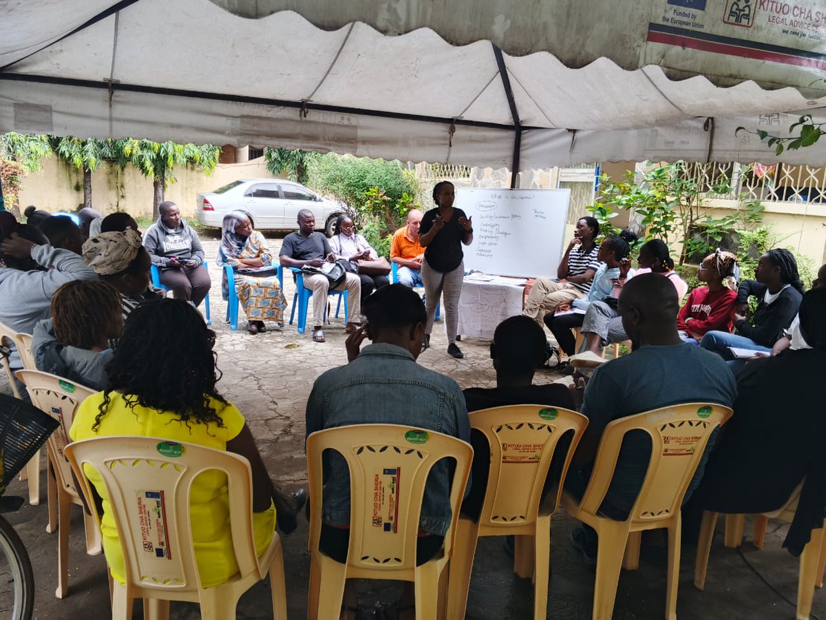 Helpabroda initiative tweet media