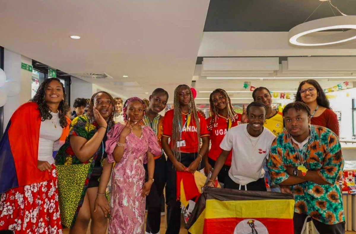 COLLYER’S EMBRACES DIVERSITY
RECORD ATTENDANCE AT CULTURE DAY 2025!
Last week Collyer’s celebrated culture day on a scale like never before! The event was attended by a multitude of people from various cultures who were beautifully dressed in clothing representing their nations.