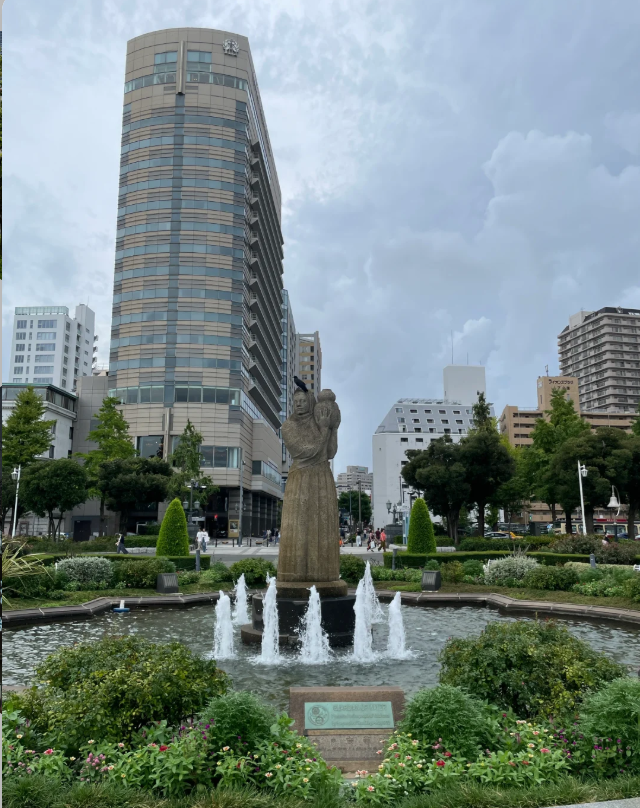 SimreSimre97's tweet image. 人生は人だかりが多く、自分を誇り、自愛も自由です。