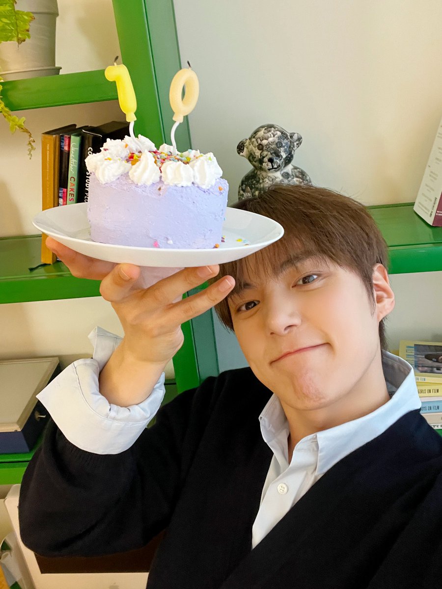 널위한케익이야 5❤14❤10 받아줘 #민혁