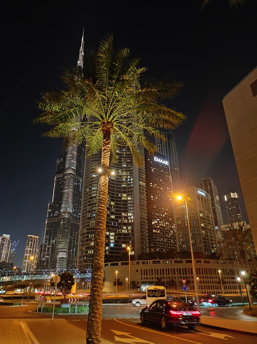 🇦🇪 Still in Dubai and still talking equity.

<a href="/DubaiFinTechSum/">Dubai FinTech Summit</a> may be over, but conversations around cap tables, equity awards, and cross-border structuring are just getting started.

<a href="/kashisharma_/">Kashish Sharma</a>  and @rishabhsingh are in town for a few more days—DM us to connect! 📬