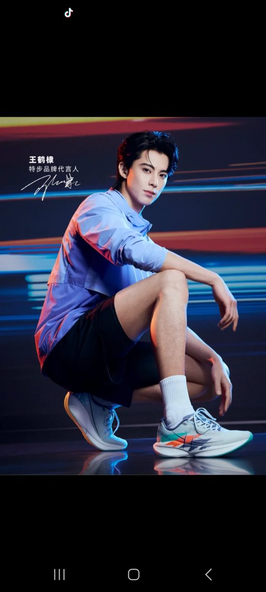 Adriana80791695's tweet image. Woah.. mama.. I  think I'm going ceazyyy😛🤪
#DylanWang for #Xtep .. new materials
#Wanghedi