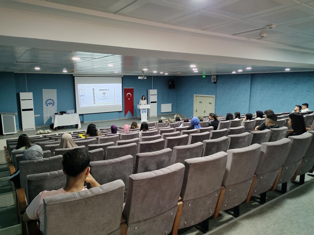 ASUEgitim's tweet image. ASÜ Eğitim Fakültesi Konferans Salonunda, Kalite Komisyonunda görevli Dekan Yardımcısı Belma TÜRKER BİBER’in de katılımıyla, Eğitim Fakültesi Öğrenci Temsilcisi Sudenaz BÜLBÜL tarafından gerçekleştirilen Kalite Öğrenci Temsilci Kurul Toplantısı gerçekleştirilmiştir.