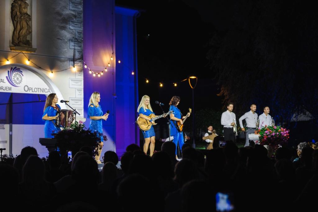 Razpisujemo že 9. festival pod Pohorjem, Oplotnica 2025 radioslovenc.si/glasbene-novic…