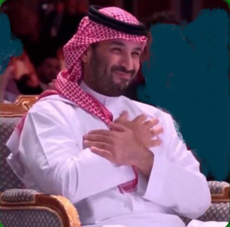 عيـنانِ  بالإقـدامِ  تلتمعانِ
ويدانِ  بالخيراتِ  تنهمرانِ

إحداهُما يحمى المرابعَ سيفُها
ويجودُ بالأخرى بحبٍ حاني

والمجدُ في وطني وفي حكامهِ
والعزُّ يشرقُ من رُبى سلمانِ

———-
محمد بن ناصر الخليف 
#محمد_بن_سلمان_ينتصر_لسوريا