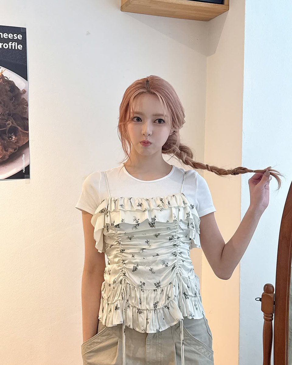 Yunafied (@ziasfakechanel) / X