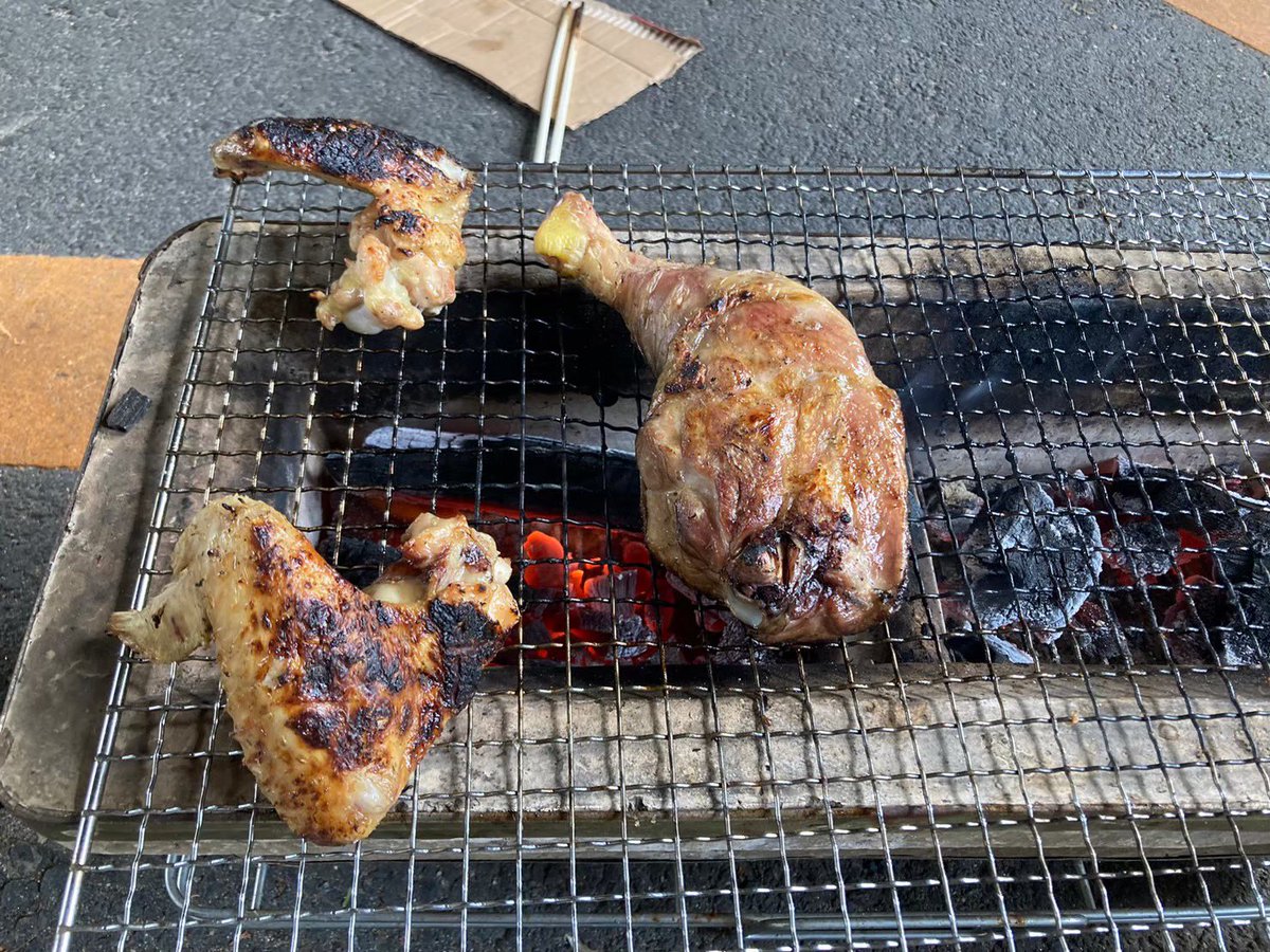 【プリティーターキー】
今週末の新歓は養鶏場で買ってきた鶏を捌いて食べます🐓
17日土曜日、10時半、実食から参加の方は14時半に京大北門前に集合！