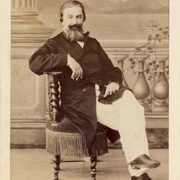 Pe 14 mai 1812, la Iași, se naște #Costache #Negri, om politic, diplomat și scriitor român, cunoscut mai ales pentru rolul său în Unirea Principatelor şi pentru eforturile diplomatice depuse pentru recunoaşterea de către Marile Puteri a dublei alegeri a lui Cuza, deci a Unirii.