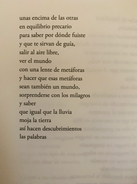 Esto de Javier Hernando Herráez en "Una clase de escritura" me reconcilia con la literatura y con la vida. Si tenéis un rato, leedlo.