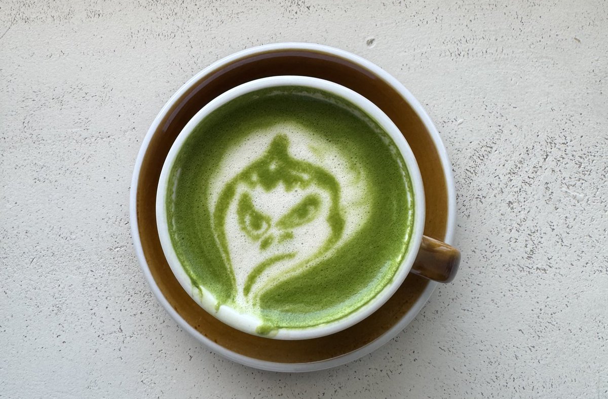 yoshitomo nara matcha latte (｡&gt;﹏&lt;)