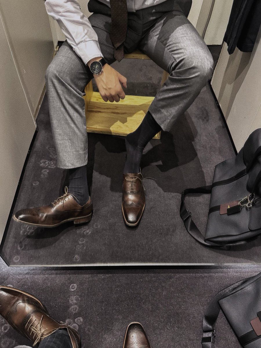 生活会让人变得愚蠢，做作，越来越失去形状。