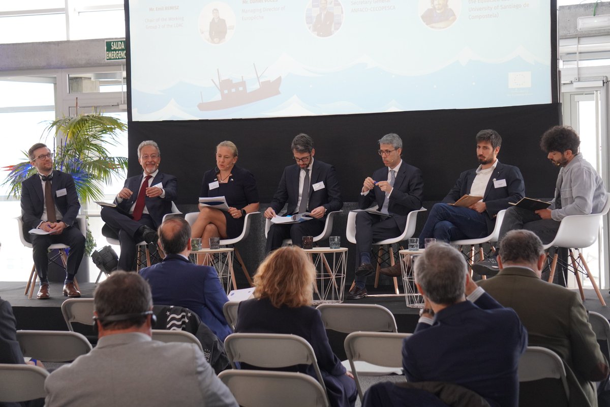 capecffa's tweet photo. 13/ @IgnacioFresco @OceanaEurope says we should look at the beneficiary state or the owner state responsibility (on top of flag, port, market state responsible): 

"We are good at looking at what our fleets are doing but not so much at our citizens who are profiting from #IUU" https://t.co/lzGAjAuaV2
