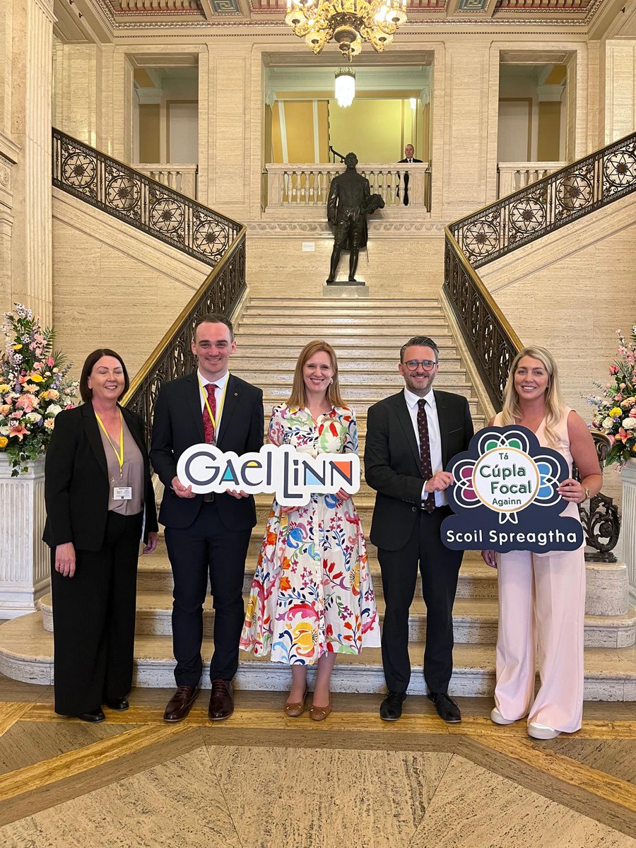 Caught up with <a href="/GaelLinn/">Gael Linn</a> after they met with Education Minister yesterday. NI primary curriculum has no modern language requirment and Scoil Spreagtha scheme is a great way to introduce Irish to our youngest learners.  Hope the feedback from the Minister will be positive 🤞🏻