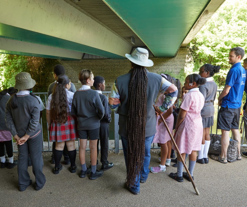 Canal & River Trust (@canalrivertrust) on Twitter photo We had a very special guest join us at our <a href="/CRTExplorers/">Canal & River Trust Explorers</a> session in London yesterday…
Wildlife cameraman and author <a href="/HamzaYassin3/">Hamza Yassin</a> joined children at Olympic Park, sharing wildlife spotting tips and fun stories of his own adventures ⭐ We had a very special guest join us at our <a href="/CRTExplorers/">Canal & River Trust Explorers</a> session in London yesterday…
Wildlife cameraman and author <a href="/HamzaYassin3/">Hamza Yassin</a> joined children at Olympic Park, sharing wildlife spotting tips and fun stories of his own adventures ⭐