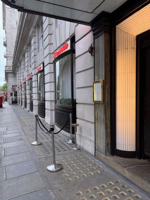 Huge thanks to Mark Turner of Lubbock Fine for treating me to a fantastic breakfast at Langan's Brasserie in Mayfair.