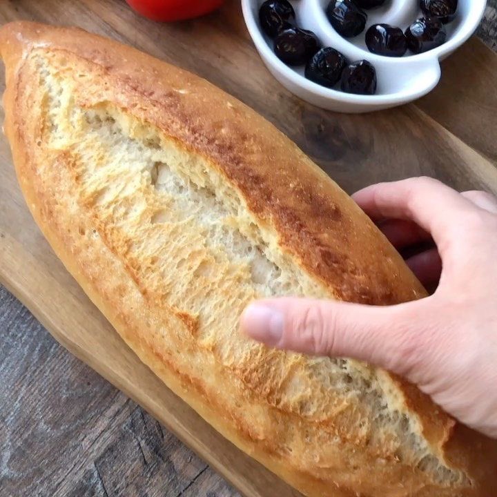 Samsun'da ekmeğin fiyatı, valiliğin zamma itiraz etmesiyle 12,5 TL'den 10 TL'ye düşürüldü.