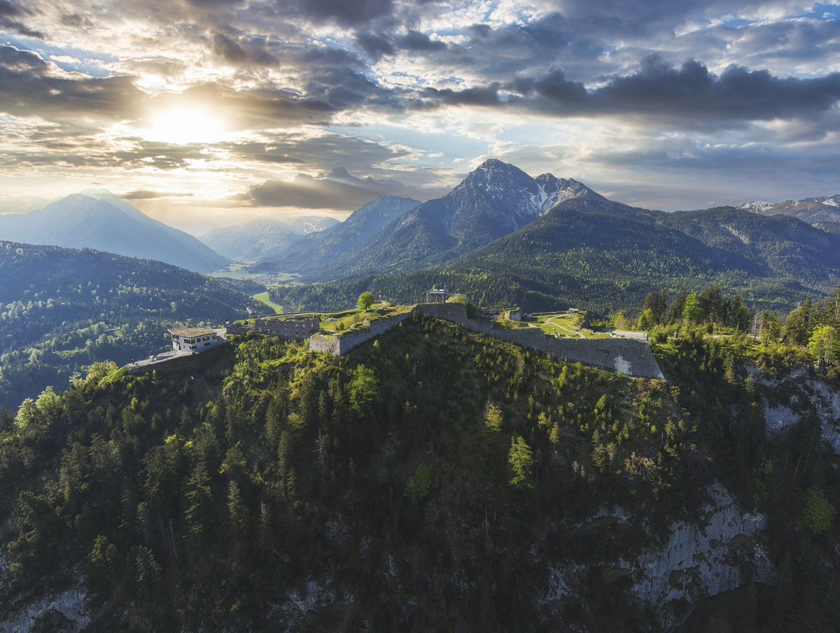 MarcellTizedes's tweet photo. Reutte | Ehrenberg | Air3s https://t.co/00XYJQcx1S