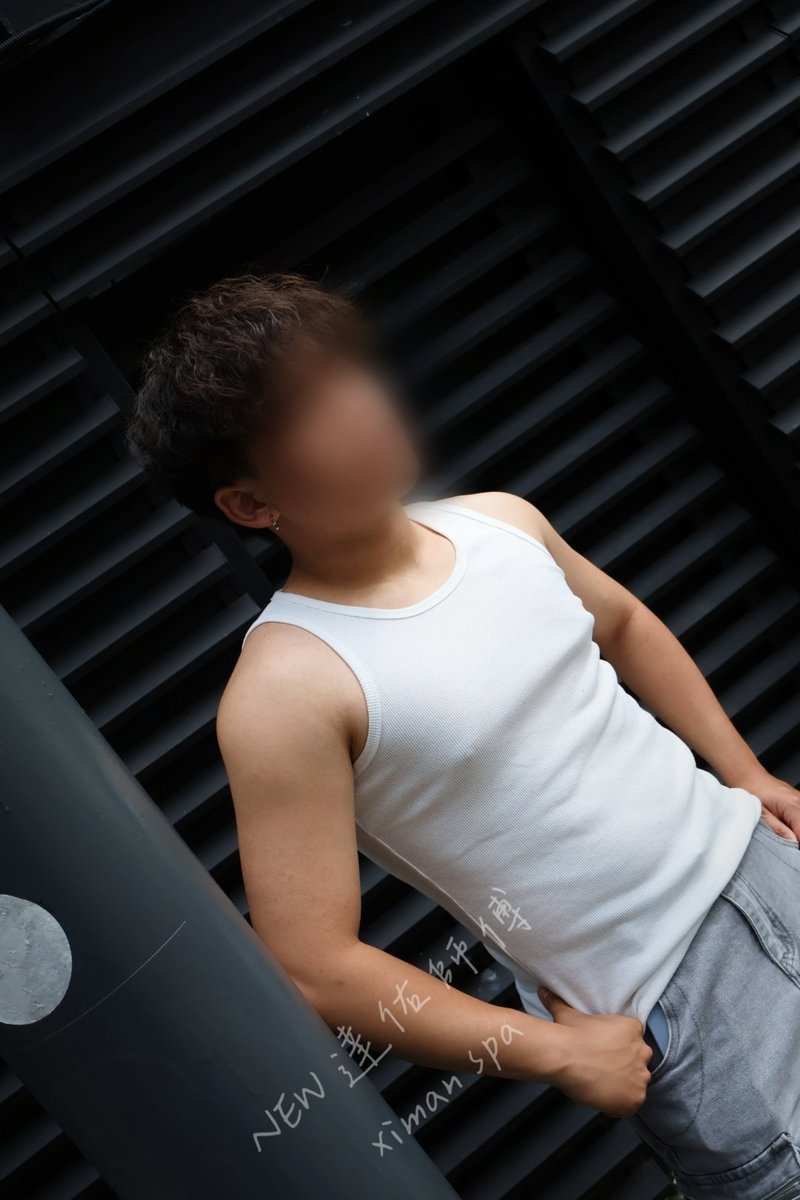 🔥獨家🔥雙性戀師傅上線囉
老闆肯定是最近有去燒香拜拜🤣
♥️限時新師傅優惠200元折扣中♥️

✅️達佑師傅 169/65/18
# 田徑隊 # 重機
# 大學生 # 四愛
5/15(四) 10-13
5/16(五) 10
5/17(六) 10-15
5/18(日) 10-20
⚠️時段舉例10-13 ，13為最晚開始的時間