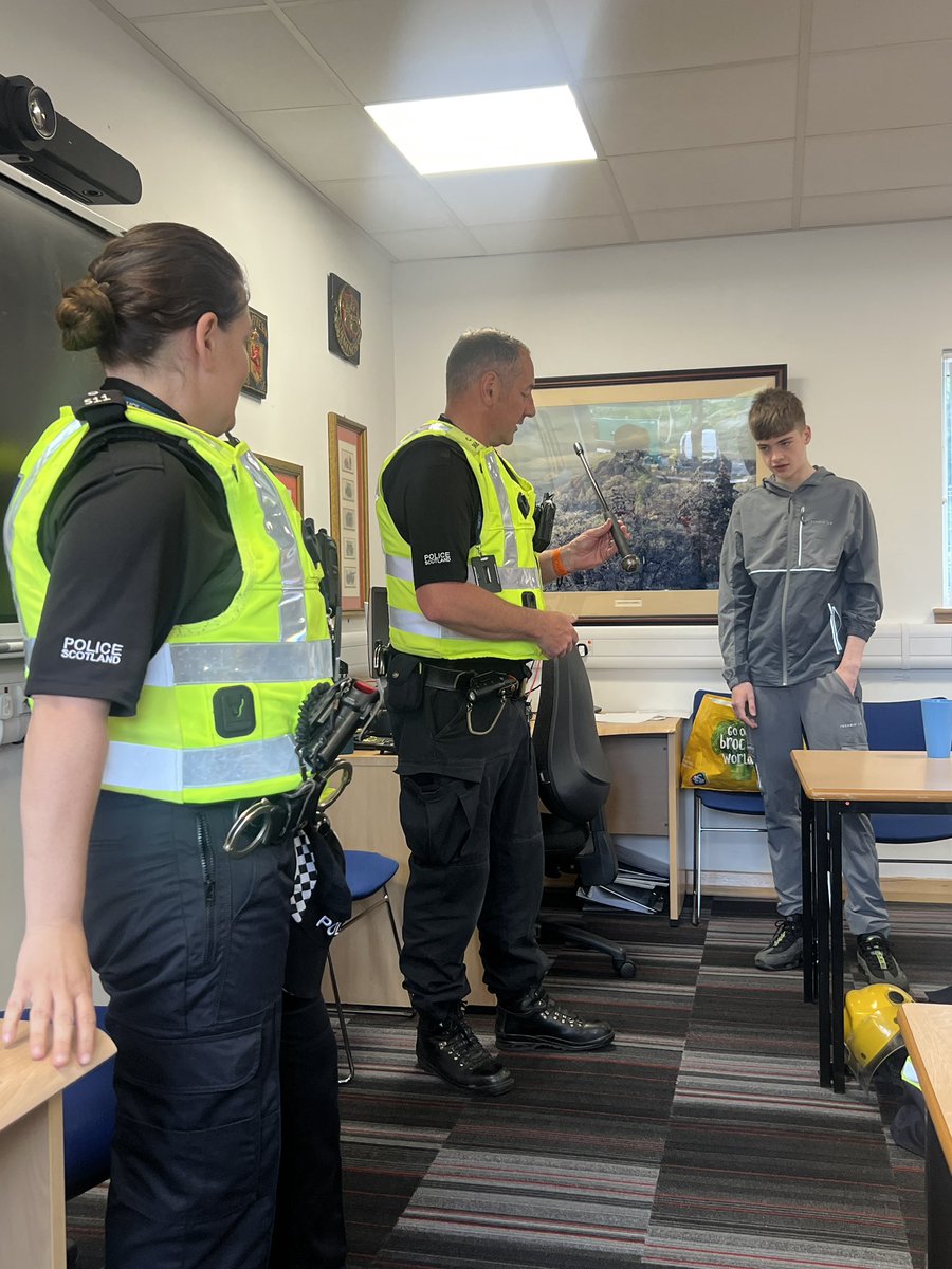 Virtual Headteacher (@clacksvirtualht) on Twitter photo Day 3 of #FireSkillsClackmannanshire
Police Scotland local officers working with the new #FireCrew. Our young people experiencing being in handcuffs and how to arrest someone.
<a href="/AlvaAcademy/">Alva Academy</a> <a href="/AlloaAcademy/">Alloa Academy</a> <a href="/Lornshill/">Lornshill Academy</a> <a href="/ColinBruce1980/">Colin Bruce</a> <a href="/ClacksEducation/">Clackmannanshire Council People Directorate</a> <a href="/clackscsss/">CSSS</a> <a href="/sfrs_stgclafife/">SFRS Clacks-Fife-Stirling</a> Day 3 of #FireSkillsClackmannanshire
Police Scotland local officers working with the new #FireCrew. Our young people experiencing being in handcuffs and how to arrest someone.
<a href="/AlvaAcademy/">Alva Academy</a> <a href="/AlloaAcademy/">Alloa Academy</a> <a href="/Lornshill/">Lornshill Academy</a> <a href="/ColinBruce1980/">Colin Bruce</a> <a href="/ClacksEducation/">Clackmannanshire Council People Directorate</a> <a href="/clackscsss/">CSSS</a> <a href="/sfrs_stgclafife/">SFRS Clacks-Fife-Stirling</a>