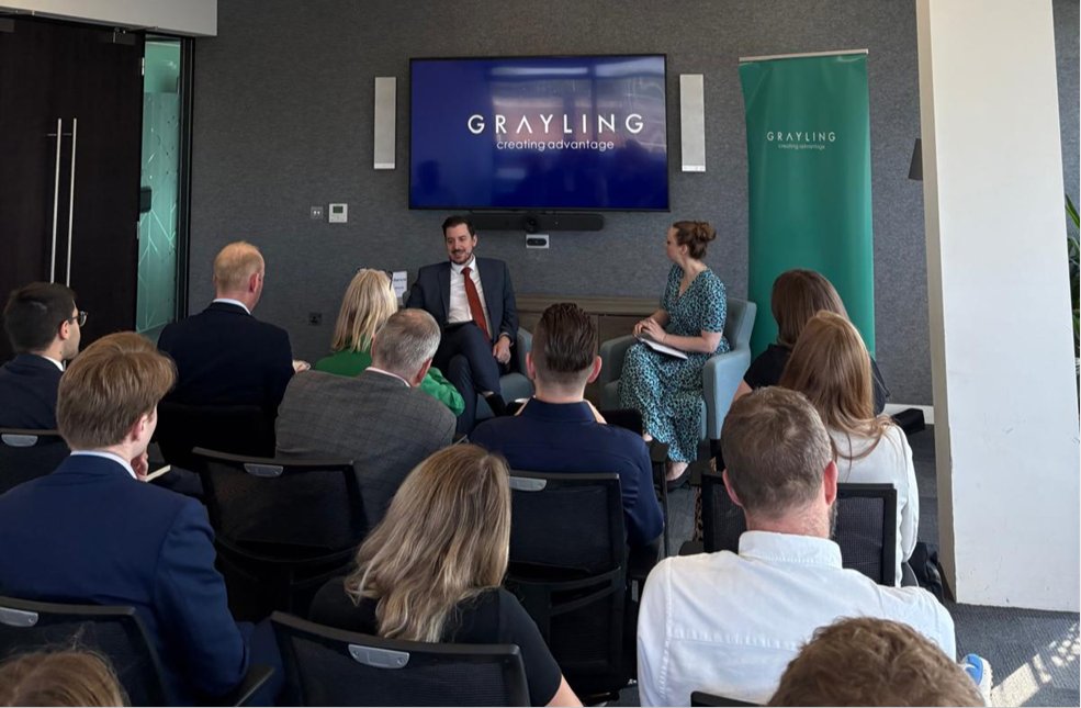 We hosted an interesting &amp; productive discussion yesterday morning with the Chair of Food &amp; Drink; Infrastructure &amp; International Trade &amp; Investment APPGs, @Mike_Reader MP.

Thank you to Mike &amp; the 20 industry representatives who joined us.

#FMCG #CircularEconomy #PublicAffairs