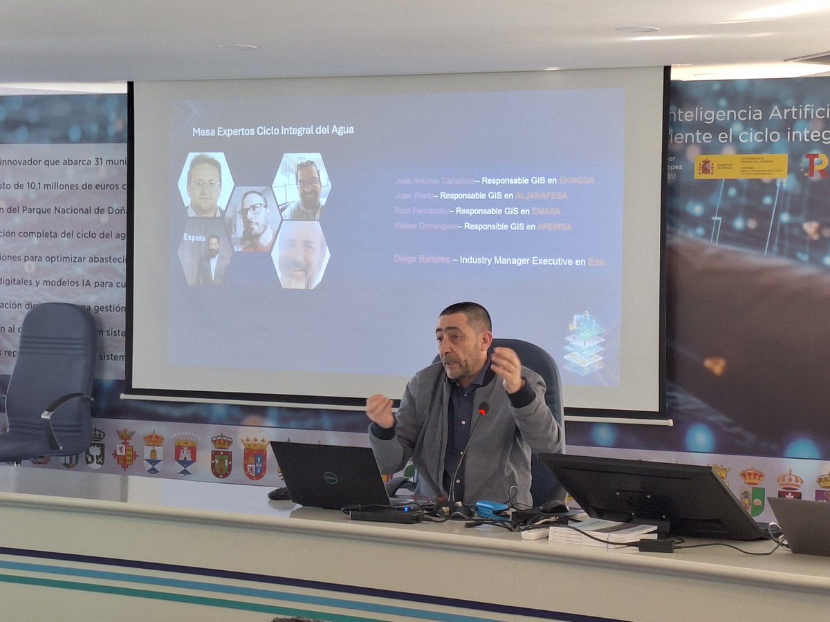 ASA_Andalucia's tweet photo. Asistimos a la jornada promovida desde @Esri_Spain en el Aula de Formación de @Aljarafesa en Tomares #Sevilla sobre las funcionalidades y capacidades de #Utility Network y las amplias posibilidades del #GIS aplicado a la gestión del ciclo del #agua.
#innovación
#digitalización https://t.co/tmf1Dao0FB