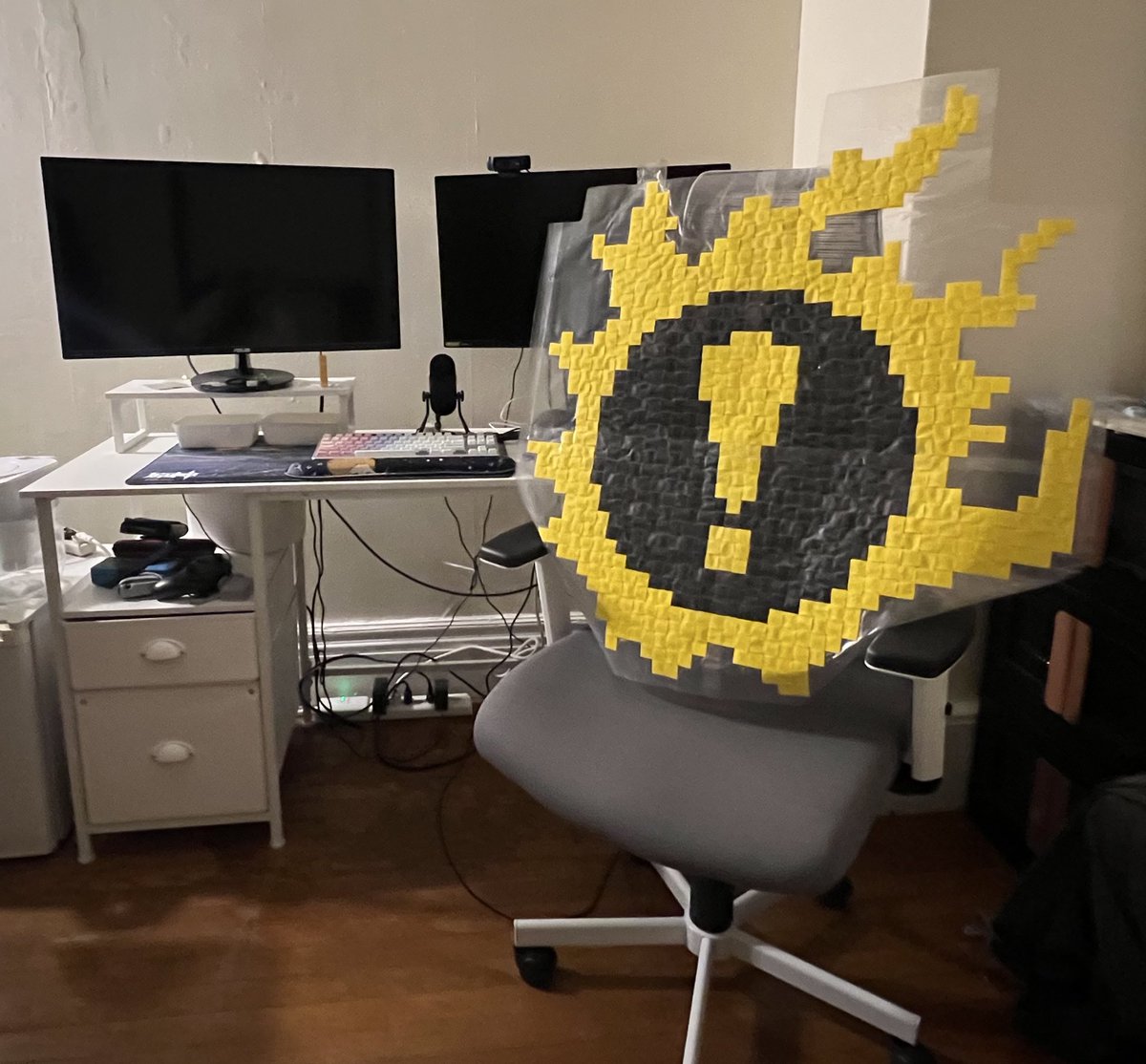 sen_squared's tweet image. Have you sat down and done your ffxiv dailies today (ignore my setup pls)