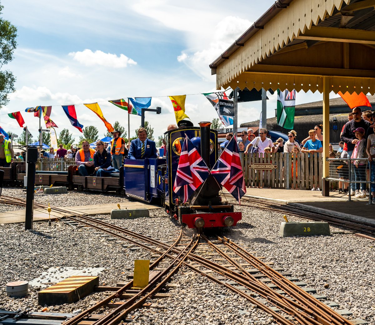 The <a href="/BathandWest/">Royal Bath and West</a> is just a few weeks away (29-31 May). It's a great day out and not far from us, so you can enjoy a day there and then bring your goodies from the food tent back to savour at your hut! #glamping #somerset #sheptonmallet #hottub #views #petfriendly #thingstodo