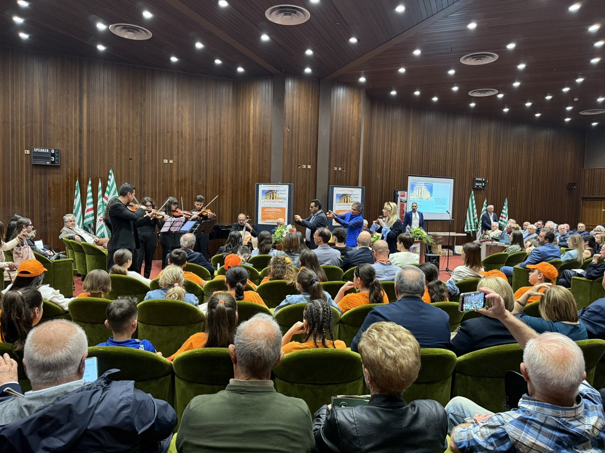 Fnp Cisl Agrigento Caltanissetta Enna (@fnp_ag_cl_e) on Twitter photo “Io e i miei Nonni : esperienza e riflessione”
Intervento dell’Arcivescovo Metropolitano di Agrigento
S.E. Mons. Alessandro Damiano :”ben vengano queste iniziative e che diventino un percorso da vivere insieme e non solo occasioni …”
<a href="/FnpCisl/">Fnp Cisl</a> <a href="/RicottaRosolino/">Rosolino Ricotta</a> <a href="/FNPCISLSicilia/">FNP CISL Sicilia</a> “Io e i miei Nonni : esperienza e riflessione”
Intervento dell’Arcivescovo Metropolitano di Agrigento
S.E. Mons. Alessandro Damiano :”ben vengano queste iniziative e che diventino un percorso da vivere insieme e non solo occasioni …”
<a href="/FnpCisl/">Fnp Cisl</a> <a href="/RicottaRosolino/">Rosolino Ricotta</a> <a href="/FNPCISLSicilia/">FNP CISL Sicilia</a>