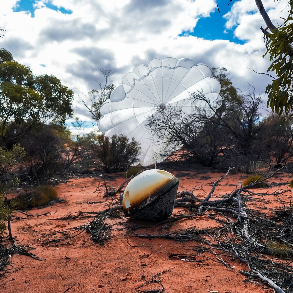 Southern Launch (@southernlaunch) on Twitter photo Two orbital re-entries in 10 weeks? We got this.
At 11:47am on May 14 2025 Southern Launch welcomed the <a href="/VardaSpace/">Varda Space Industries</a> W-3 capsule to the Koonibba Test Range.
W-3 spent 61 days in orbit supported by the <a href="/RocketLab/">Rocket Lab</a> Pioneer spacecraft. Two orbital re-entries in 10 weeks? We got this.
At 11:47am on May 14 2025 Southern Launch welcomed the <a href="/VardaSpace/">Varda Space Industries</a> W-3 capsule to the Koonibba Test Range.
W-3 spent 61 days in orbit supported by the <a href="/RocketLab/">Rocket Lab</a> Pioneer spacecraft.