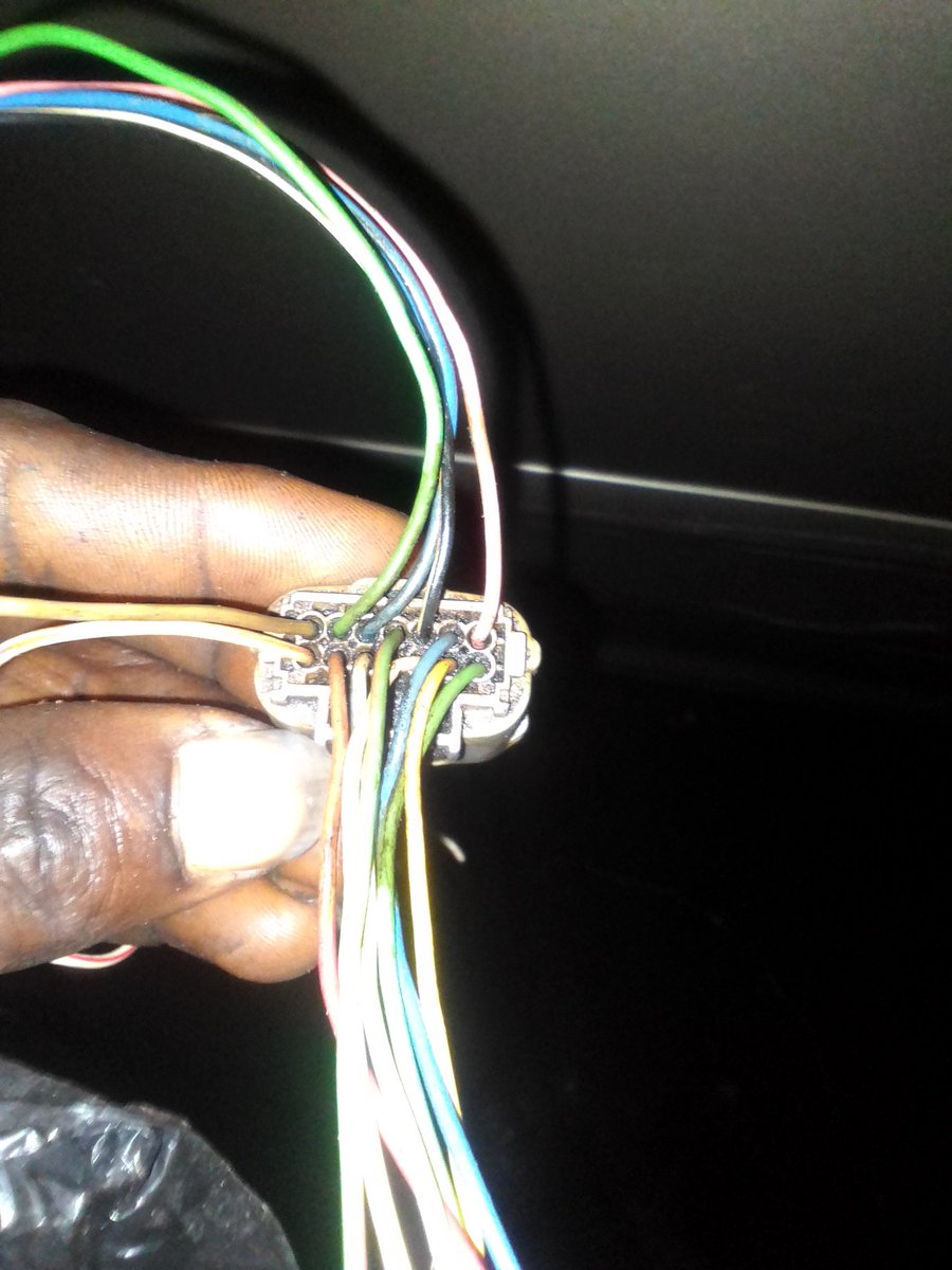 ejireR2T's tweet image. Automatic Gear Brain box.                                13pin Brain valve socket.  #AutomobileEngineer.