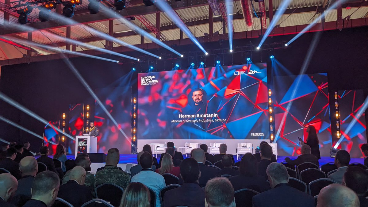 European Defence Agency (@eudefenceagency) on Twitter photo At the European Defence Innovation Days, 🇺🇦 Minister <a href="/HermanSmetanin/">Herman Smetanin</a> told delegates about advanced Ukrainian defence solutions, such as drones and ground robotic systems, and the integration of artificial development in modern weapons.
#EDID25 #Innovation At the European Defence Innovation Days, 🇺🇦 Minister <a href="/HermanSmetanin/">Herman Smetanin</a> told delegates about advanced Ukrainian defence solutions, such as drones and ground robotic systems, and the integration of artificial development in modern weapons.
#EDID25 #Innovation