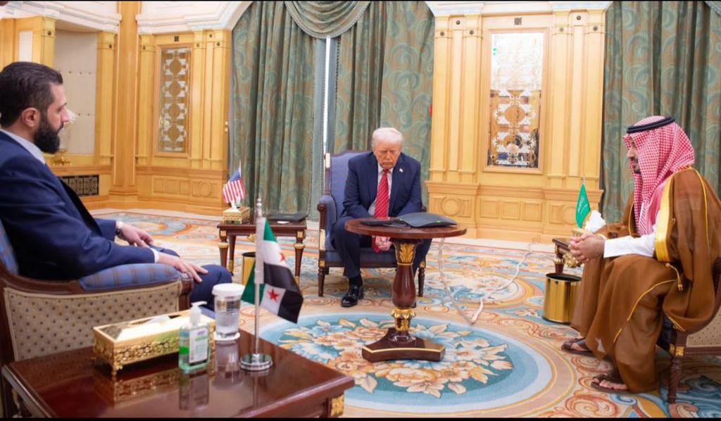 من حفلة كتب كتابنا مع الشرق الاوسط الجديد
#سوريا
#Syria 
#أحمد_الشرع 
#السوريون_يشكرون_محمد_بن_سلمان 
#محمد_بن_سلمان 
#القمة_السعودية_الأمريكية 
#شكراً_السعودية 
#شكراً_محمد_بن_سلمان