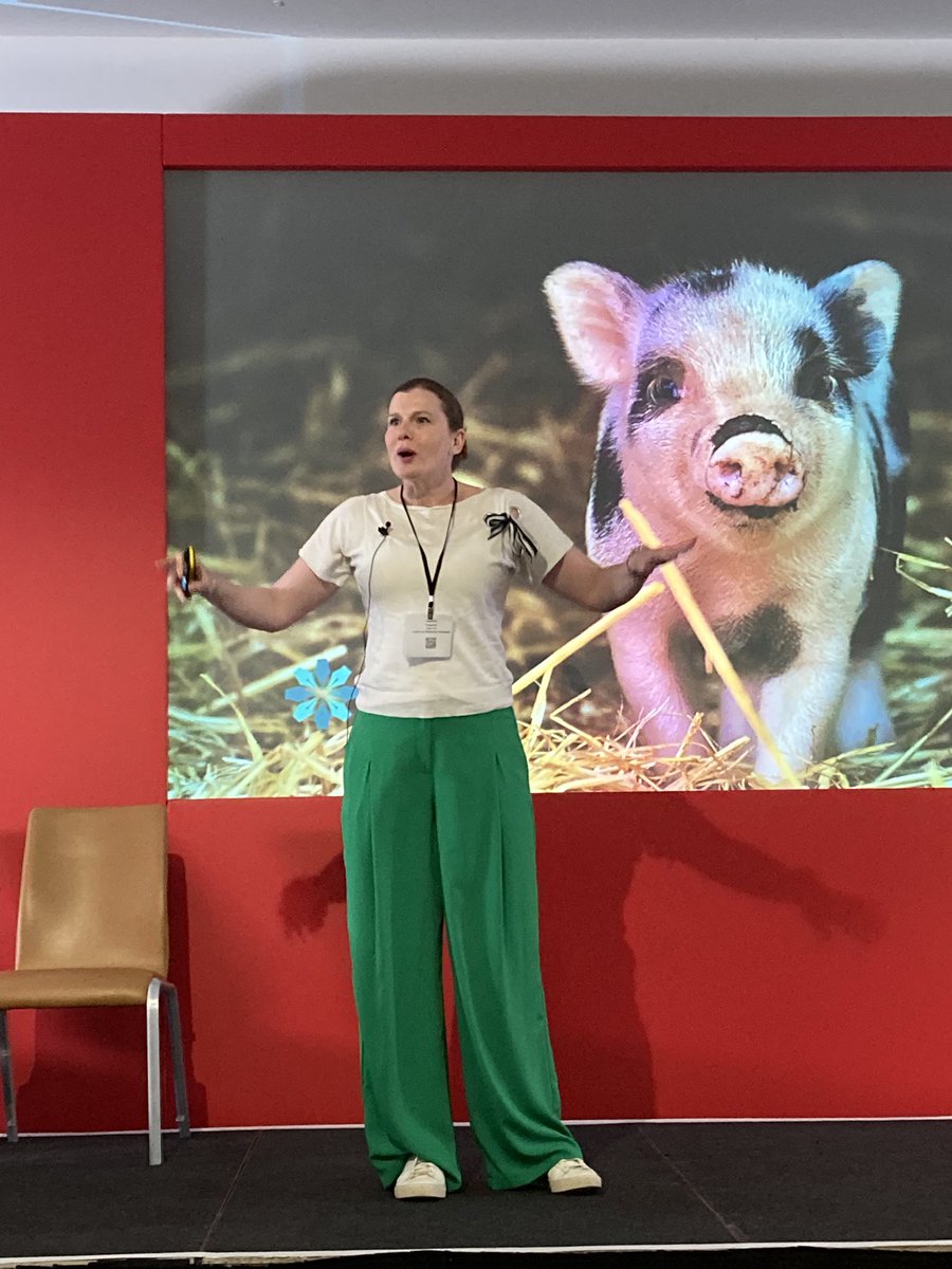 Day 2 of Pigs Tomorrow 2025! 🐷

Some may remember clinical psychologist Dr Stephanie Fitzgerald from the AgriLeader Forum last year. She's always an inspiring guest and today she’s speaking on wellbeing in the workplace, such an important topic.

#MentalHealthAwarenessWeek