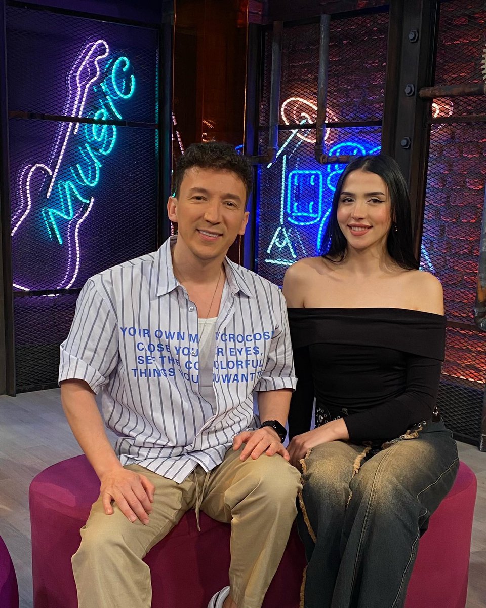 #Deşarj'ın bugünkü konuğu Ceren Sagu! 🤩

Bugün saat 14.00'te #DreamTürk'te! ❤️