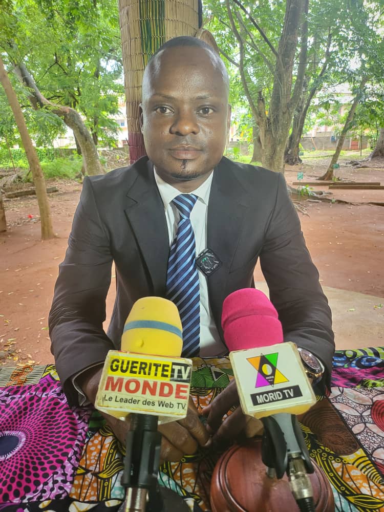 visagesdubenin's tweet image. Bénin – Médias en ligne : 
Chamss-Deen BADAROU de de Guérite TV Monde prône la fusion des associations des Web Média

visages-du-benin.bj/benin-medias-e…

#Benin, #MediasenLigne, #WebMedia, #Fusion

Notre chaîne WhatsApp : 
 whatsapp.com/channel/0029Va…