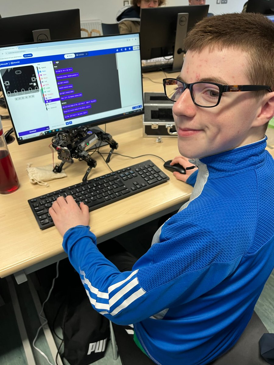 TY Students took part in a fantastic Coding and Robotics initiative in Athlone TUS, with the guidance of Dr Karol Fitzgerald. 

￼