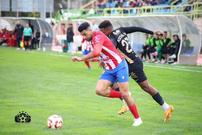 El ❤️<a href="/CDDonBenito_/">CD Don Benito</a>🤍 comenzó ganando 13 de sus partidos esta temporada en #2RFEF.

Pues bien, en 9 de esos 13 partidos, el autor del primer gol fue Osama (<a href="/Osama_chit9/">Osama Chit</a>). Recordemos que el 🇲🇦 marroquí marcó 11 goles en total.

Sin duda, te echaremos mucho de menos 😢
#sabiasque